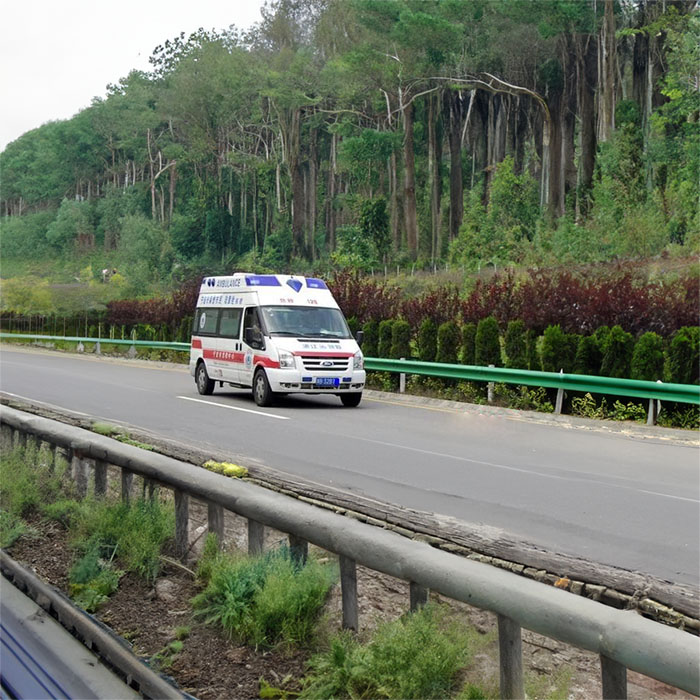 新疆医科大附属医院预约私人救护车转运到昆明延安医院急救车护送转运租赁公司-救护车出租