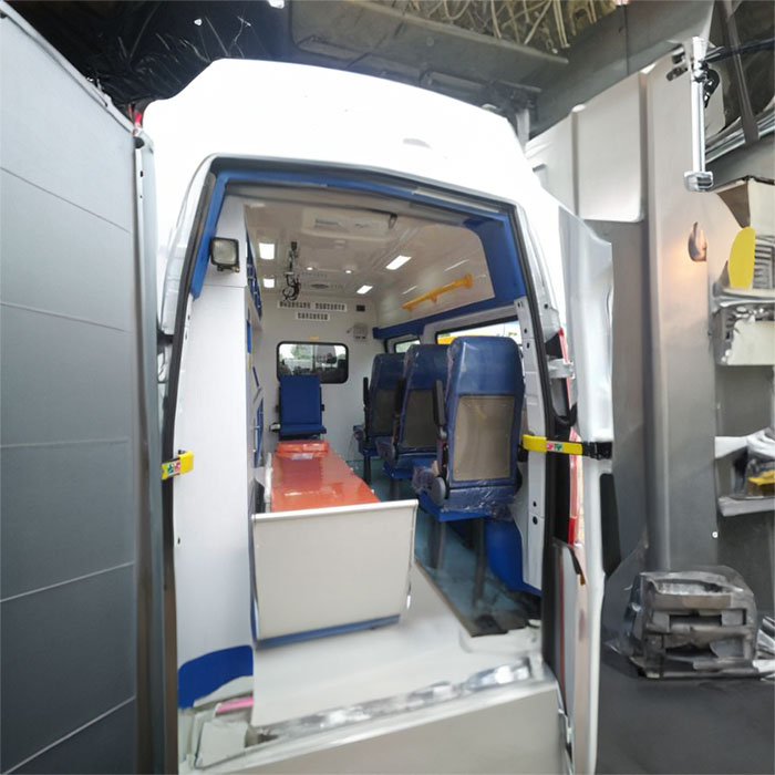 救護(hù)車租賃:烏魯木齊急救轉(zhuǎn)運(yùn)站護(hù)送/實(shí)力兼具