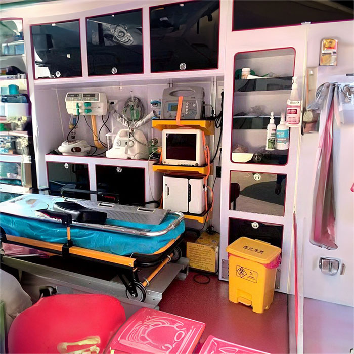 新疆自治區(qū)新市區(qū)出院回家陜西寶雞 私人救護(hù)車怎么聯(lián)系