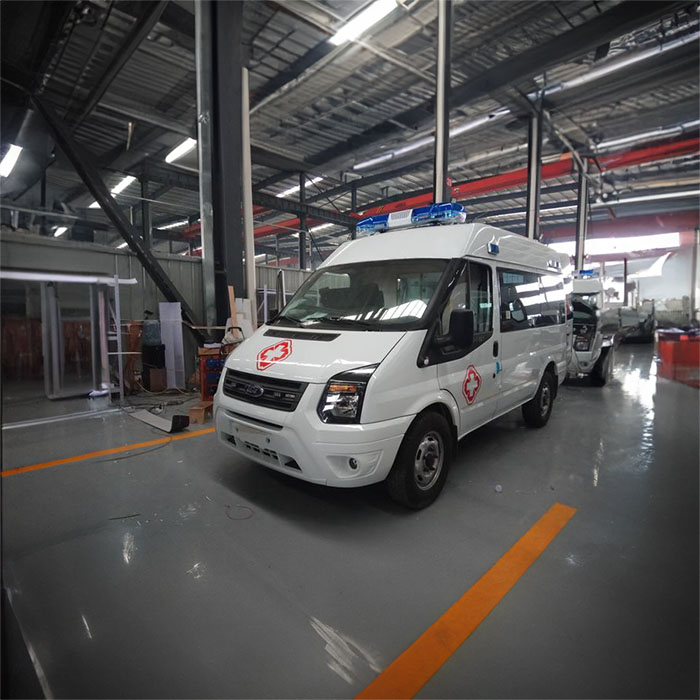 阿克苏新疆医科大学附属医院出租急救车护送到太原市中心医院病人转院救护车出租