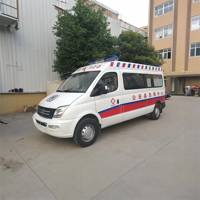新疆伊犁哈薩克自治州友誼醫(yī)院租賃私人救護車到西安交通大學醫(yī)學院附屬醫(yī)院救護車從到要多少錢